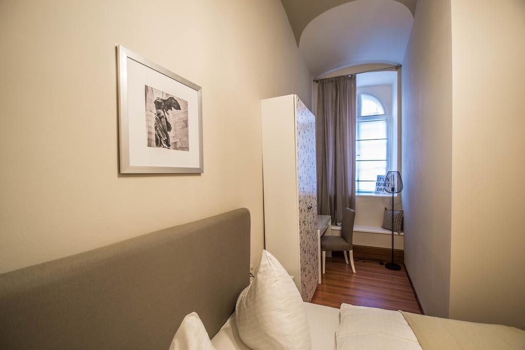 4Bdr Historical Spirit Apt By Ruterra Prague Exterior photo