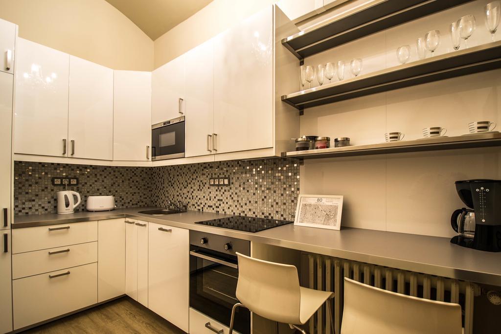 4Bdr Historical Spirit Apt By Ruterra Prague Exterior photo